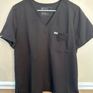 Figs Women’s Black V-Neck Shirt